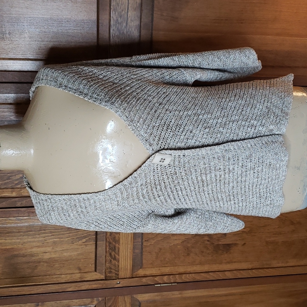 Effortless Style NWOT One Button Cardigan Sweater Sz M